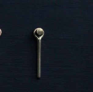 Long Bar Charm YG